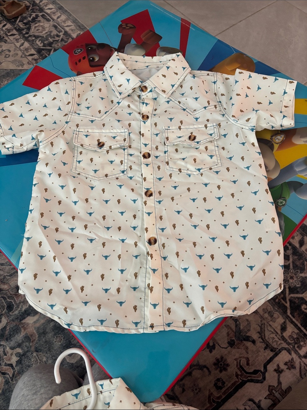 Amazon Short-Sleeve Button-Down Shirt in White with Blue & Brown Prints